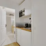 Buttes Chaumont - Sunny 2P Apartment